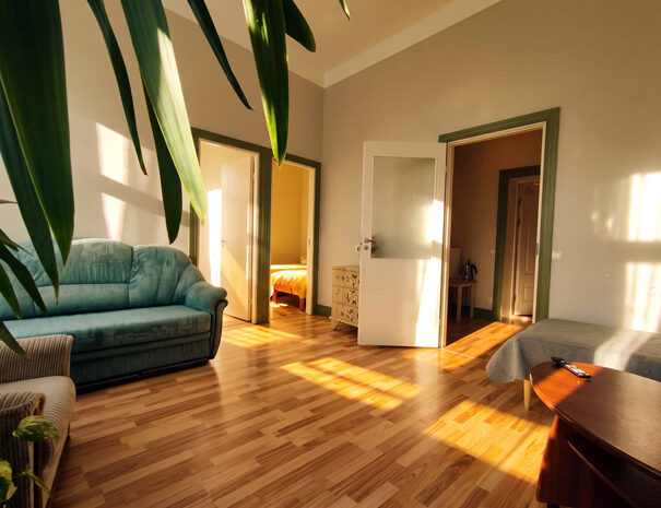 hostel-louna-parnu-family-suite-overviev